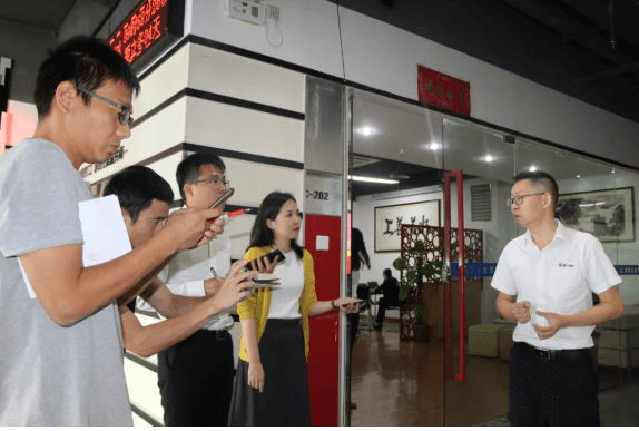 “智造”排头兵 | 不朽情缘智能接受多家媒体联合采访